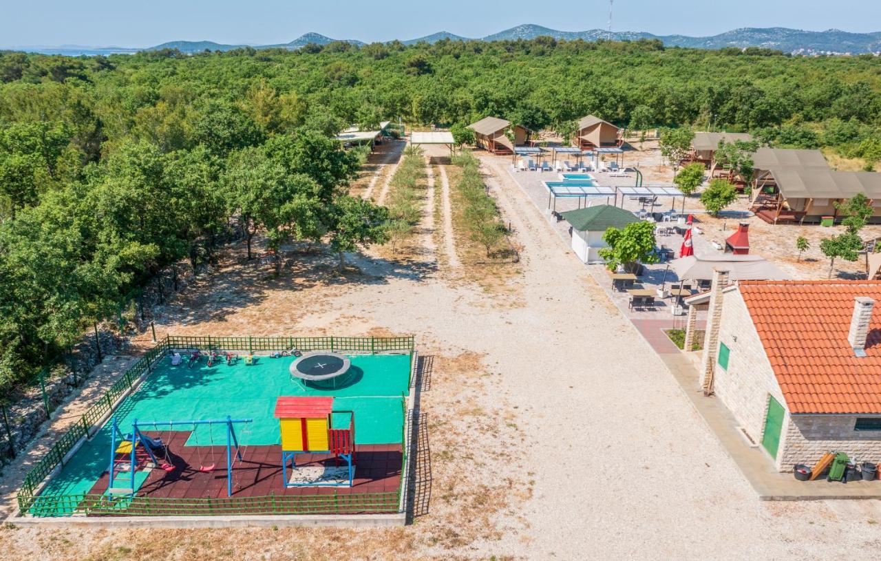 Grande Glamping Hotel Biograd Na Moru Eksteriør billede