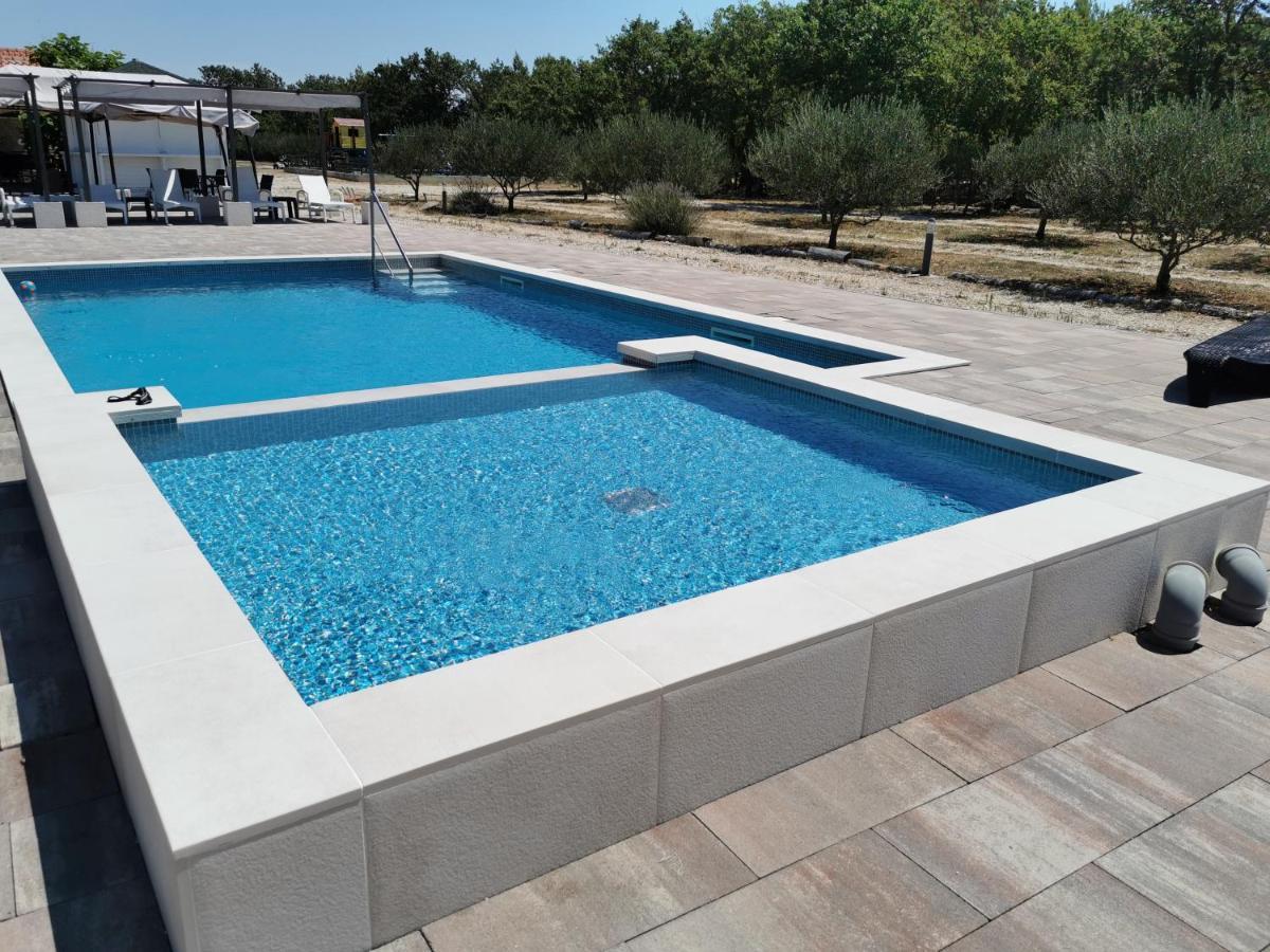 Grande Glamping Hotel Biograd Na Moru Eksteriør billede