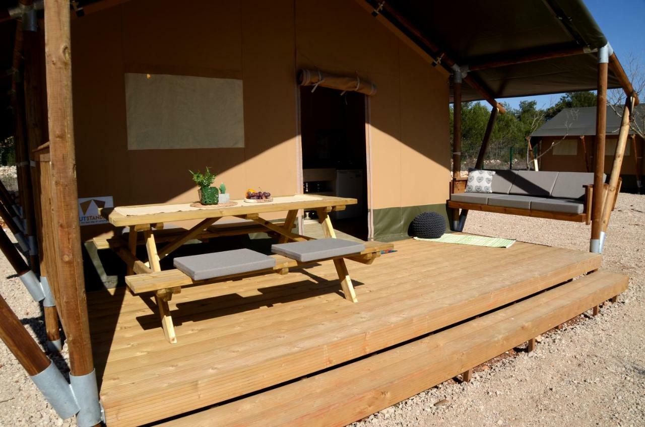 Grande Glamping Hotel Biograd Na Moru Eksteriør billede